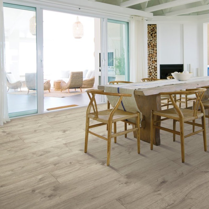 Laminate floor accents in Owensboro, KY from Carpets Unlimited
